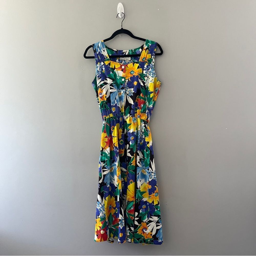 Vintage New Looks Floral Sleeveless Dress Colorful Square Neck